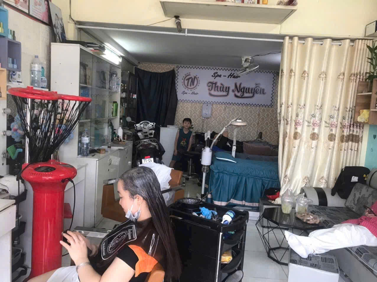 Cần sang gấp Salon tóc - spa tại phường Hiệp Thành, quận 12 - Ảnh chính